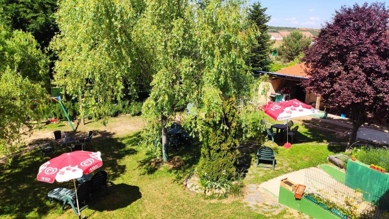 Murias de Rechivaldo Albergue De Peregrinos Casa Flor מראה חיצוני תמונה